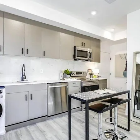 Lux Capitol Hill Vacation Home, In-House Services Washington Exterior photo